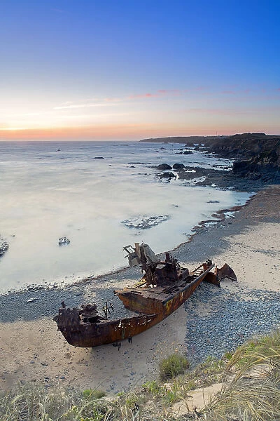 Europe, Portugal, Alentejo, Vila Nova de Milfontes, Patacho beach, shipwreck of Klemens