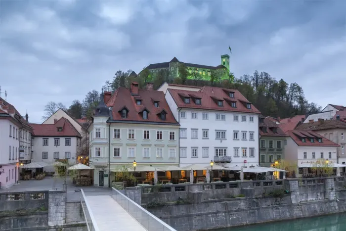 Framed Print : Europe, Slovenia, Ljubljana. Buildings on the Ljubljanica river and the Castle Framed Print : Europe, Slovenia, Ljubljana. Buildings on the Ljubljanica river and the Castle