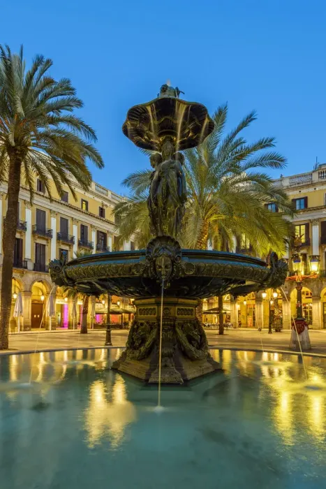 Framed Print : Evening view of the fountain in Plaza Real or Placa Reial, Barcelona, Catalonia, Spain