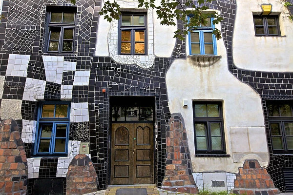 Exterior Kunst Haus Wien Hundertwasser Museum, Vienna, Austria, Central Europe