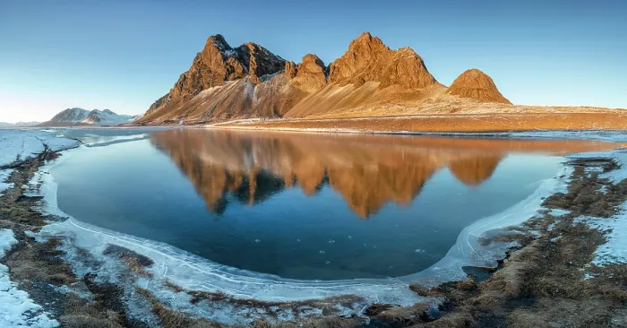 Framed Print : Eystrahorn bathed in evening light and reflecting in a nearby lake, Hvalnes Peninsula, Krossasnesfjall mountain region, Southeast Iceland Framed Print : Eystrahorn bathed in evening light and reflecting in a nearby lake, Hvalnes Peninsula, Krossasnesfjall mountain region, Southeast Iceland