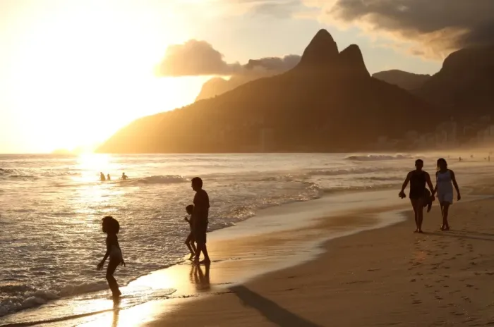 Framed Print : The famous Ipanema Beach in Rio de Janeiro with the Two Brothers Mountain in the background at sunset Framed Print : The famous Ipanema Beach in Rio de Janeiro with the Two Brothers Mountain in the background at sunset