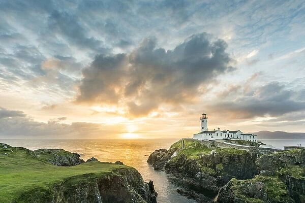 Fanad Head lighthouse, County Donegal, Ulster region, Ireland, Europe