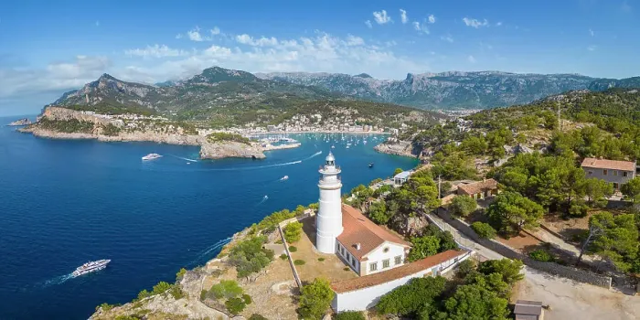 Framed Print : Far des Cap Gros Lighthouse at Port de Soller, Serra de Tramuntana, Mallorca, Balearic Islands, Spain