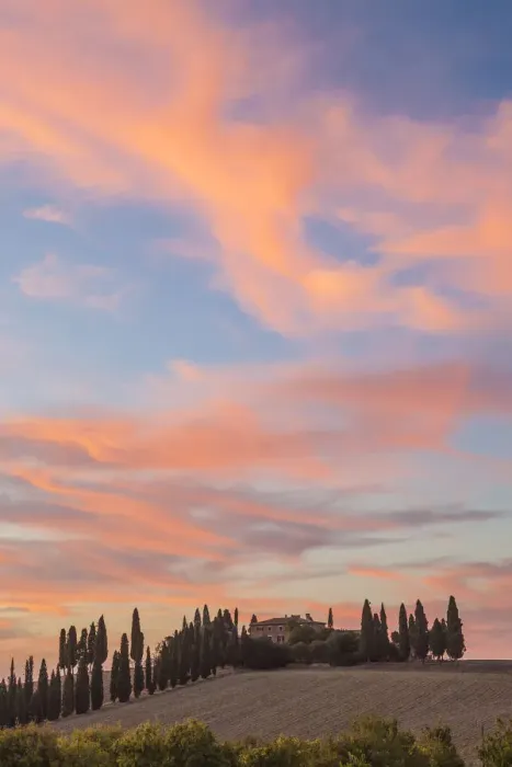 Framed Print : Farmhouse and cypress trees at sunset, Tuscany, Italy Framed Print : Farmhouse and cypress trees at sunset, Tuscany, Italy