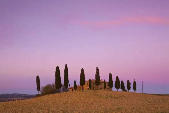 Framed Print : Farmhouse at Dusk, Val d Orcia, Tuscany, Italy Framed Print : Farmhouse at Dusk, Val d Orcia, Tuscany, Italy