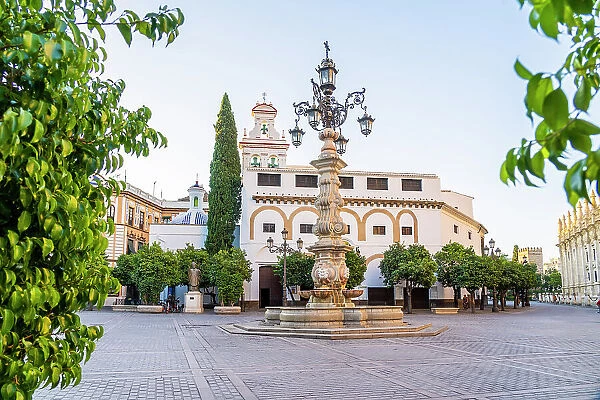 Farola Fountain, Seville, Andalusia, Spain