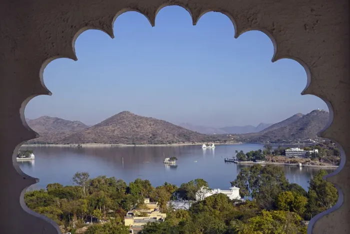 Framed Print : Fateh Sagar Lake, Udaipur, Rajasthan, India, Asia Framed Print : Fateh Sagar Lake, Udaipur, Rajasthan, India, Asia