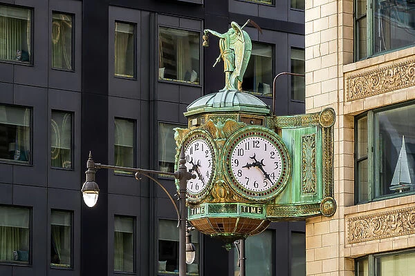 The 'Father Time'old public clock outside the Jewelers Building, Chicago, Illinois, USA