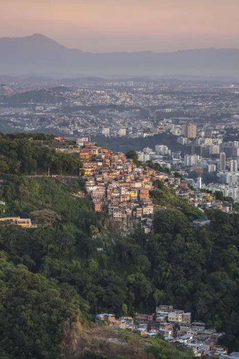 Framed Print : A favela in Rio de Janeiro, Brazil Framed Print : A favela in Rio de Janeiro, Brazil