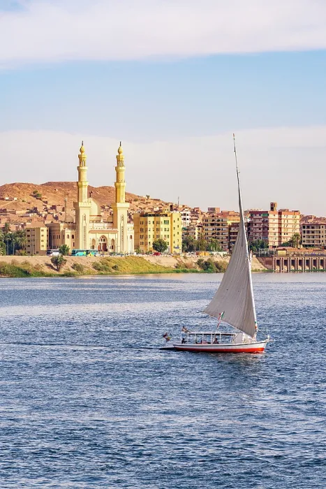 Framed Print : Felucca sailing on the Nile River, Aswan, Egypt Framed Print : Felucca sailing on the Nile River, Aswan, Egypt
