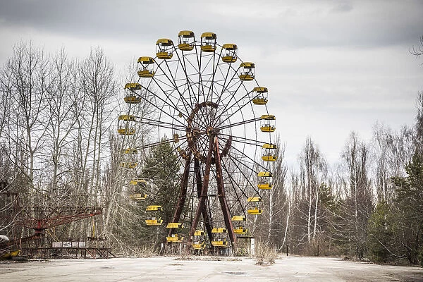 The Ferris Whell at the Childrens amusement park in the abandoned city of Pripyat