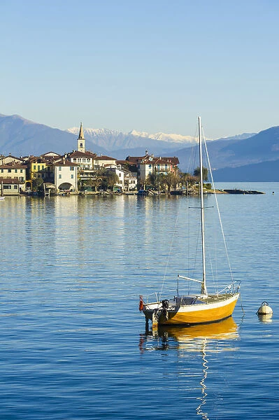 Fisherman island and its surroundings. Borromean islands, Lake Maggiore, Italy