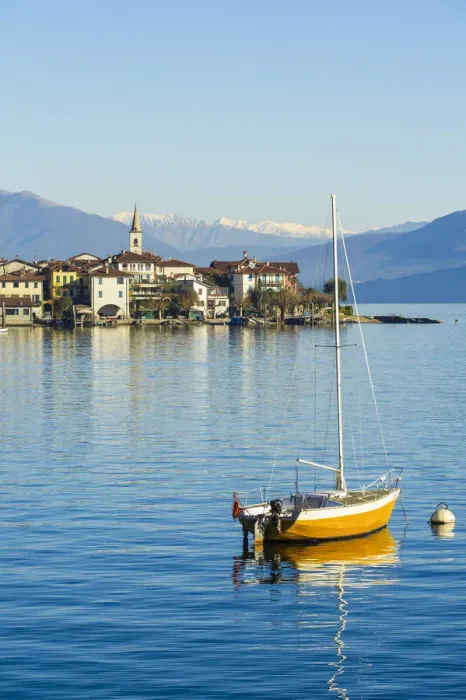 Framed Print : Fisherman island and its surroundings. Borromean islands, Lake Maggiore, Italy