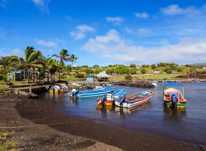 Framed Print : Fishermen Port in Hanga Roa, Easter Island, Chile Framed Print : Fishermen Port in Hanga Roa, Easter Island, Chile