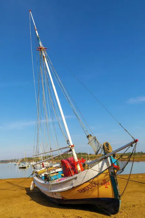Framed Print : Fishing Boat, Alvor, Algarve, Portugal