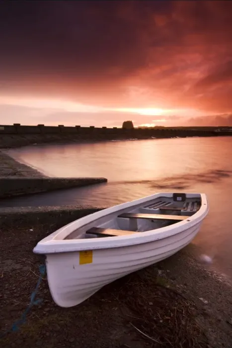 Framed Print : Fishing boat tethered on the shores of the Usk Reservoir at sunrise, Brecon Beacons National Park Framed Print : Fishing boat tethered on the shores of the Usk Reservoir at sunrise, Brecon Beacons National Park