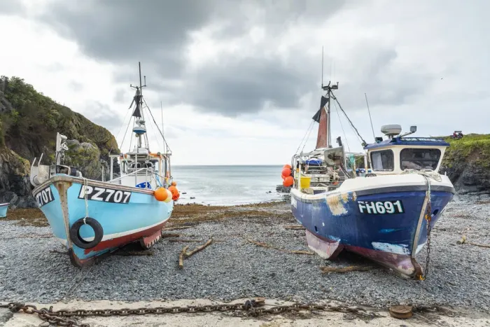 Framed Print : Fishing boats at Cadgwith Cove, Cornwall, England, UK Framed Print : Fishing boats at Cadgwith Cove, Cornwall, England, UK