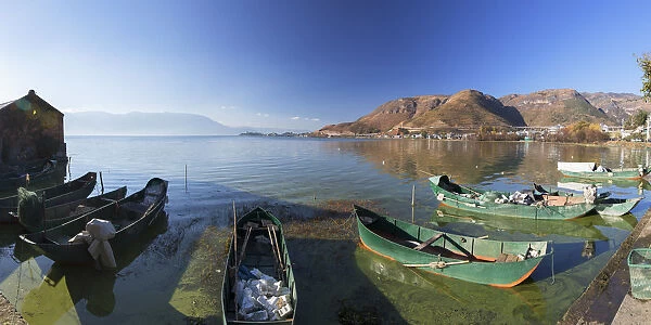 Fishing boats on Erhai Lake, Shuanglang, Yunnan, China