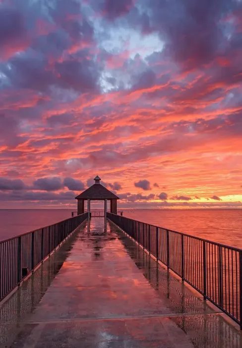 Framed Print : The fishing pier on Lake Pontchartrain at sunset, Fontainebleau State Park, Louisiana, USA Framed Print : The fishing pier on Lake Pontchartrain at sunset, Fontainebleau State Park, Louisiana, USA