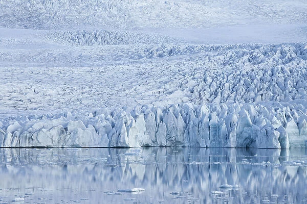 Fjallsarlon Glacial Lagoon, Southern iceland