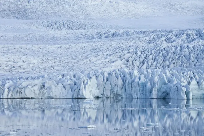 Framed Print : Fjallsarlon Glacial Lagoon, Southern iceland Framed Print : Fjallsarlon Glacial Lagoon, Southern iceland