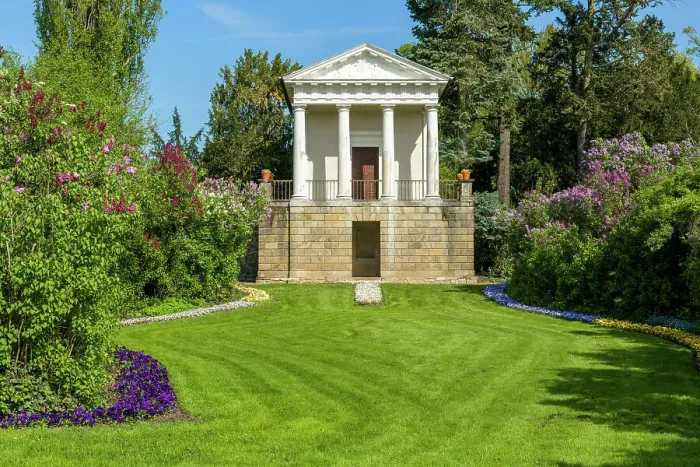 Framed Print : Flora Tempel in Worlitz Park, Dessau-Worlitzer Garden Realm, English style landscape park, Unesco World Heritage site, Dessau-Worlitz, Saxony-Anhalt, Germany Framed Print : Flora Tempel in Worlitz Park, Dessau-Worlitzer Garden Realm, English style landscape park, Unesco World Heritage site, Dessau-Worlitz, Saxony-Anhalt, Germany