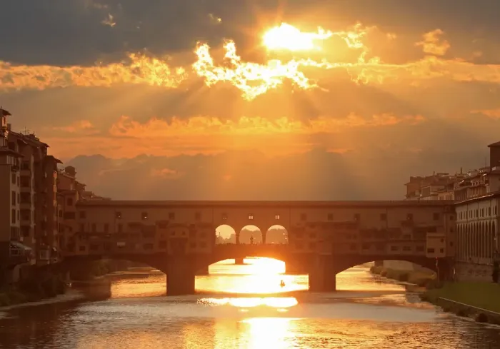 Framed Print : Florence, Tuscany, Italy. The Ponte Vecchio on the Arno River Framed Print : Florence, Tuscany, Italy. The Ponte Vecchio on the Arno River