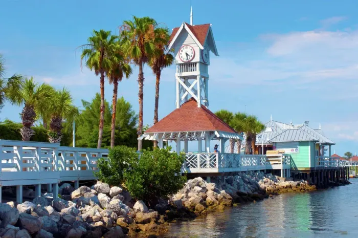 Framed Print : Florida, Anna Maria Island, Historic Bridge Street Pier, Brandenton Beach, Manatee County Framed Print : Florida, Anna Maria Island, Historic Bridge Street Pier, Brandenton Beach, Manatee County