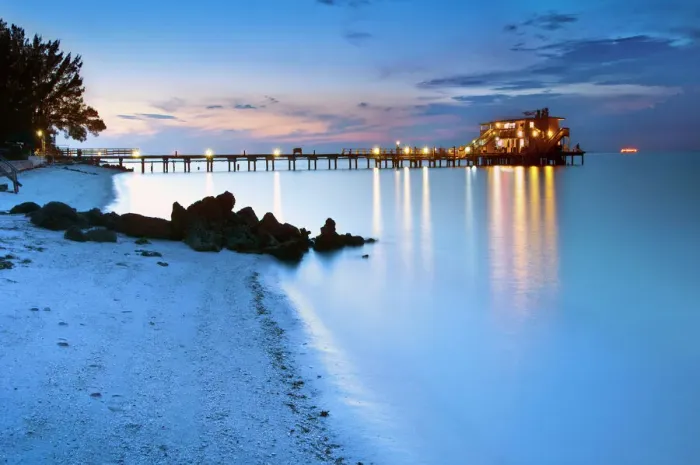 Framed Print : Florida, Anna Maria Island, Rod & Reel Pier, Manatee County, Tampa Bay, Gulf Of Mexico Framed Print : Florida, Anna Maria Island, Rod & Reel Pier, Manatee County, Tampa Bay, Gulf Of Mexico