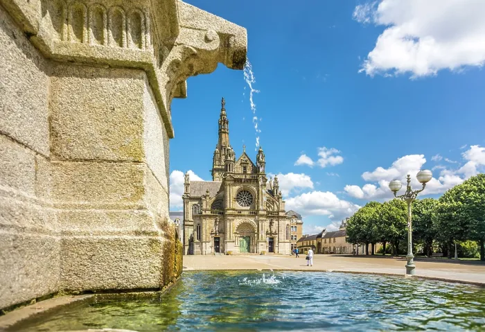 Framed Print : Fontaine Miraculeuse and Basilique de Sainte-Anne-d'Auray, Morbihan, Brittany, France Framed Print : Fontaine Miraculeuse and Basilique de Sainte-Anne-d'Auray, Morbihan, Brittany, France
