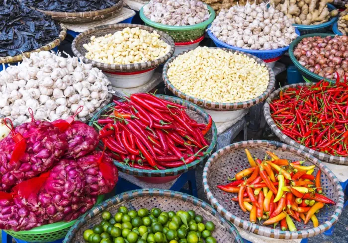 Framed Print : Food market in Hanoi Old Quarter, Vietnam