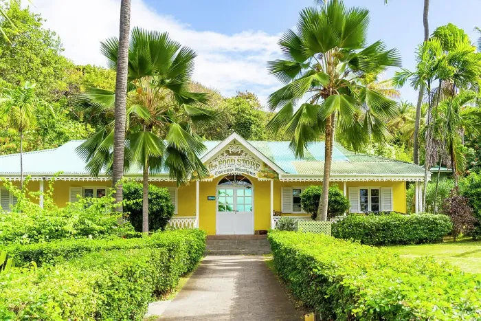 Framed Print : The Food store, Mustique, Grenadines, Saint Vincent and the Grenadines Islands, Caribbean Framed Print : The Food store, Mustique, Grenadines, Saint Vincent and the Grenadines Islands, Caribbean