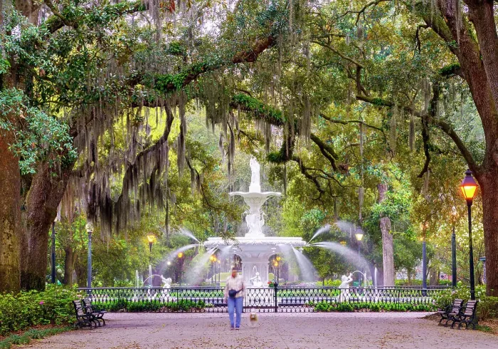 Framed Print : Forsyth Fountain, Forsyth Park Savannah, Georgia, USA Framed Print : Forsyth Fountain, Forsyth Park Savannah, Georgia, USA