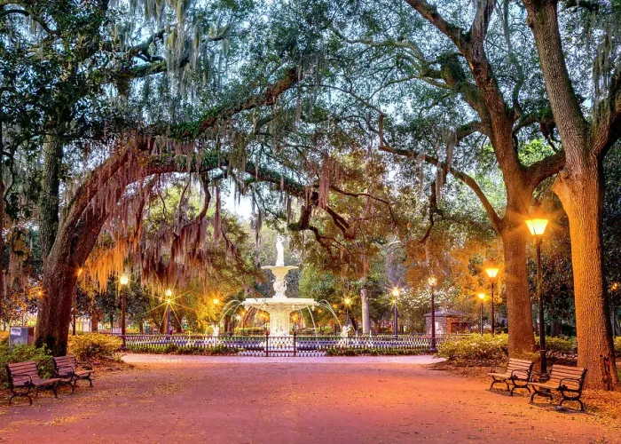 Framed Print : Forsyth Fountain, Forsyth Park Savannah, Georgia, USA Framed Print : Forsyth Fountain, Forsyth Park Savannah, Georgia, USA