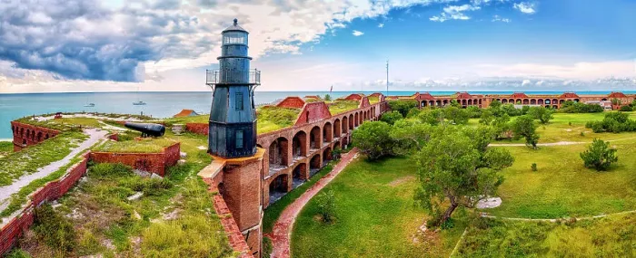 Framed Print : Fort Jefferson, Dry Tortugas National Park, Key West, Florida Keys, Florida, USA Framed Print : Fort Jefferson, Dry Tortugas National Park, Key West, Florida Keys, Florida, USA