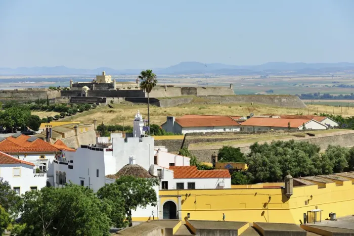 Framed Print : The fortifications of Elvas, dating from the 17th century, with the Santa Luzia fort Framed Print : The fortifications of Elvas, dating from the 17th century, with the Santa Luzia fort
