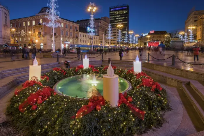 Framed Print : Fountain adorned with Christmas decorations in Ban Jelacic Square, Zagreb, Croatia Framed Print : Fountain adorned with Christmas decorations in Ban Jelacic Square, Zagreb, Croatia