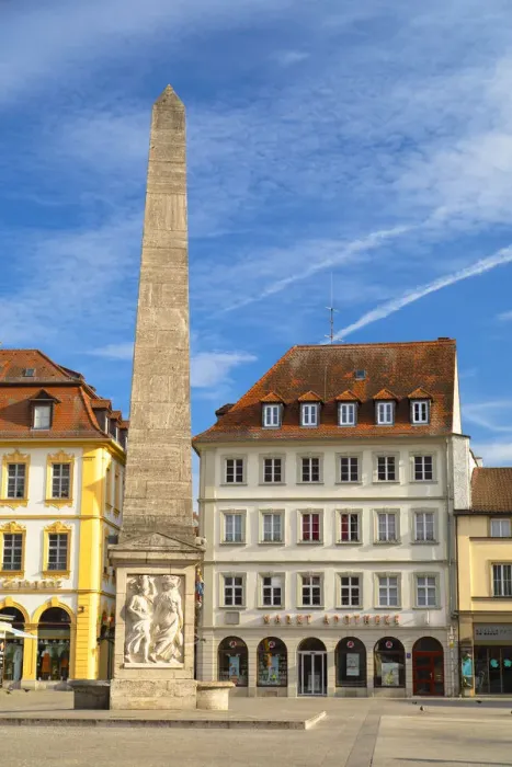 Framed Print : Fountain in Market Square (Marktplatz), Wurzburg, Bavaria, Germany Framed Print : Fountain in Market Square (Marktplatz), Wurzburg, Bavaria, Germany
