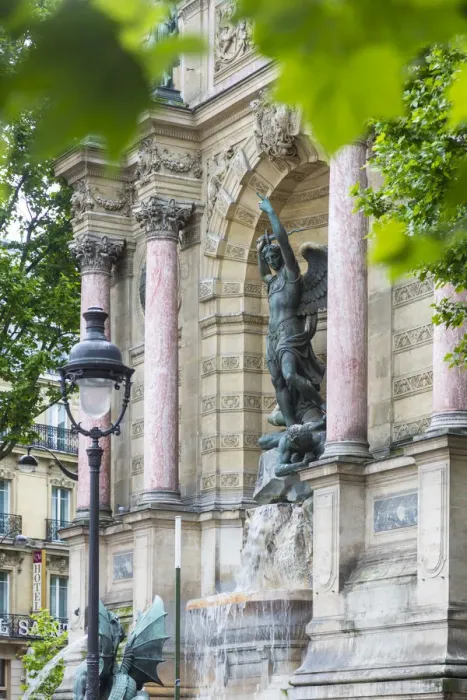 Framed Print : Fountaine St. Michel, Place St. Michel, Rive Gauche, Paris, France Framed Print : Fountaine St. Michel, Place St. Michel, Rive Gauche, Paris, France
