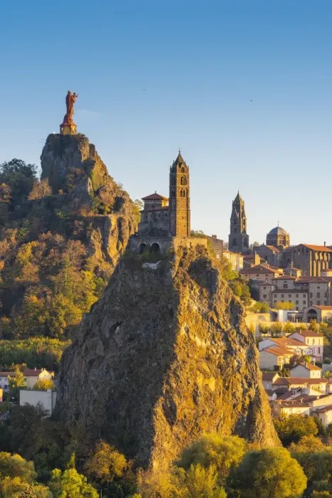 Framed Print : France, Auvergne-Rhone-Alpes, Haute-Loire, Le Puy-en-Velay. Cityscape at sunset Framed Print : France, Auvergne-Rhone-Alpes, Haute-Loire, Le Puy-en-Velay. Cityscape at sunset