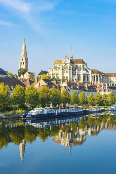 Framed Print : France, Bourgogne-Franche-Comte, Burgundy, Yonne, Auxerre Framed Print : France, Bourgogne-Franche-Comte, Burgundy, Yonne, Auxerre
