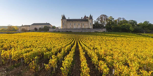 France, Bourgogne-Franche-Comte, Burgundy, Saone-et-Loire, Rully. Chateau de Rully