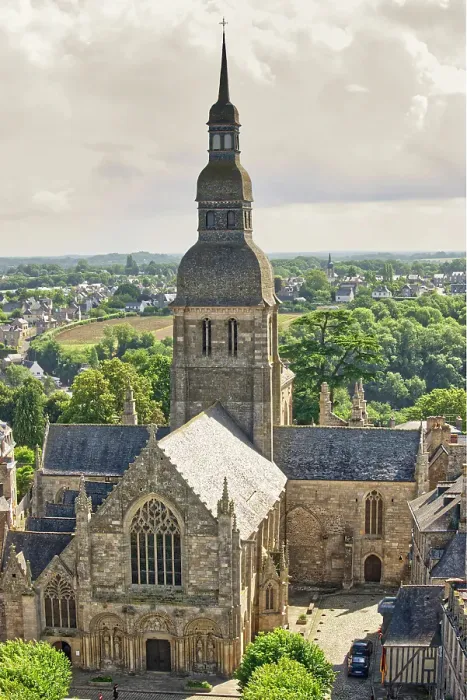 Framed Print : France, Brittany, Bretagne. Côtes-d'Armor. Dinan. Old part of the city Framed Print : France, Brittany, Bretagne. Côtes-d'Armor. Dinan. Old part of the city