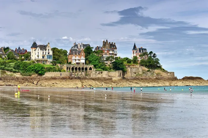 Framed Print : France, Brittany, Bretagne, Ille et Vilaine, Cote d'Emeraude, Emerald Coast, Dinard Framed Print : France, Brittany, Bretagne, Ille et Vilaine, Cote d'Emeraude, Emerald Coast, Dinard