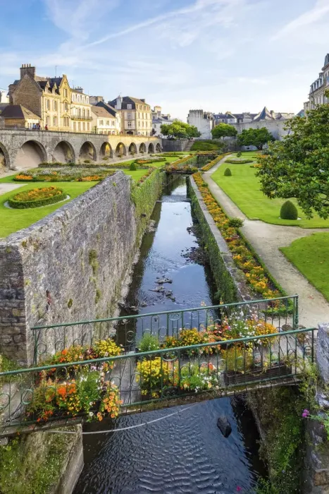 Framed Print : France, Brittany (Bretagne), Morbihan department, Vannes Framed Print : France, Brittany (Bretagne), Morbihan department, Vannes
