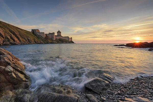 France, Brittany, Cotes d Armor, Cote d Emeraude (Emerald Coast), Plevenon, Fort La Latte, fortified castle on the Pointe de la Latte