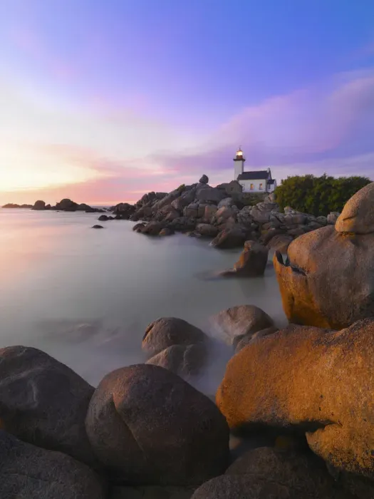 Framed Print : France, Brittany, Finistere, Brignogan Plages, Pontusval Lighthouse on Pointe de Beg Framed Print : France, Brittany, Finistere, Brignogan Plages, Pontusval Lighthouse on Pointe de Beg