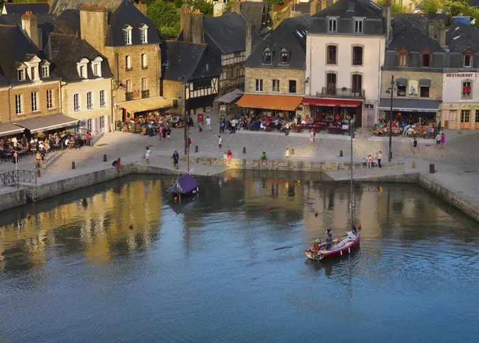 Framed Print : France, Brittany, Morbihan, Gulf of Morbihan, Auray, Saint Goustan harbour, St Sauveur Framed Print : France, Brittany, Morbihan, Gulf of Morbihan, Auray, Saint Goustan harbour, St Sauveur