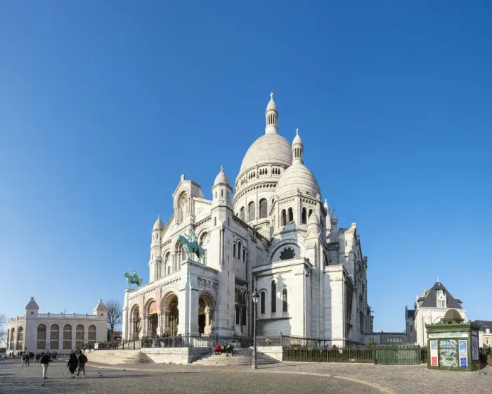 Framed Print : France, Ile-de-France, Paris. Basilica of Sacre Coeur, Montmartre Framed Print : France, Ile-de-France, Paris. Basilica of Sacre Coeur, Montmartre
